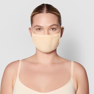 SKIMS Face Mask in Sand